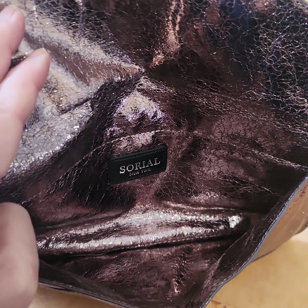 Sorial Metalic Turn Lock Crossbody Purse Handbag with Chain Strap - Picture 7 of 12